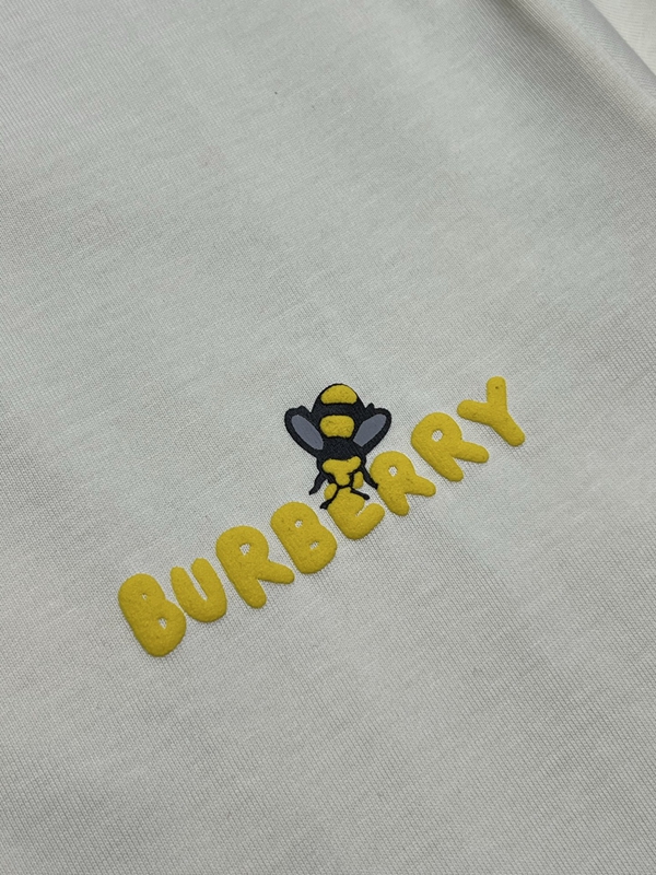 ブランドTシャツ角部分ディテール